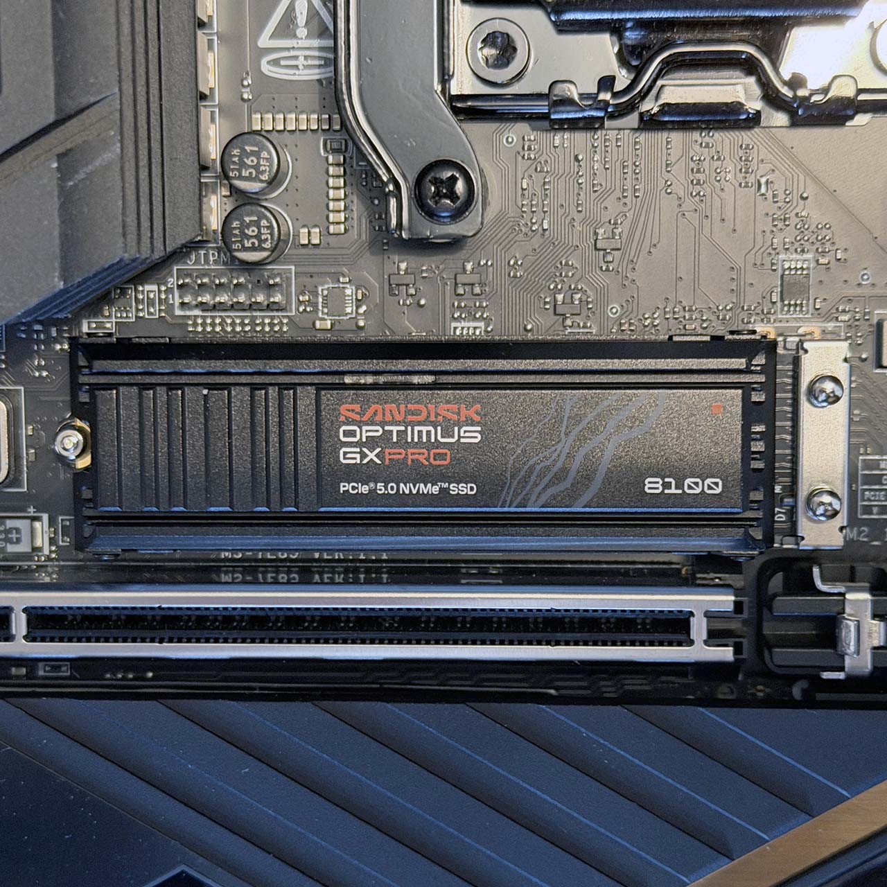 SanDisk Optimus GX Pro 8100 installed in test rig