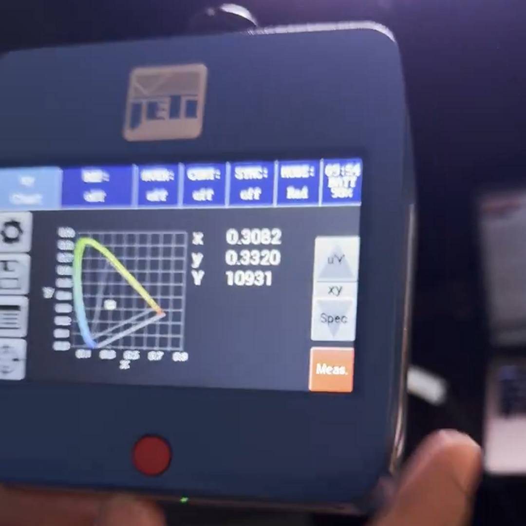 TCL X11L TV brightness measurement.
