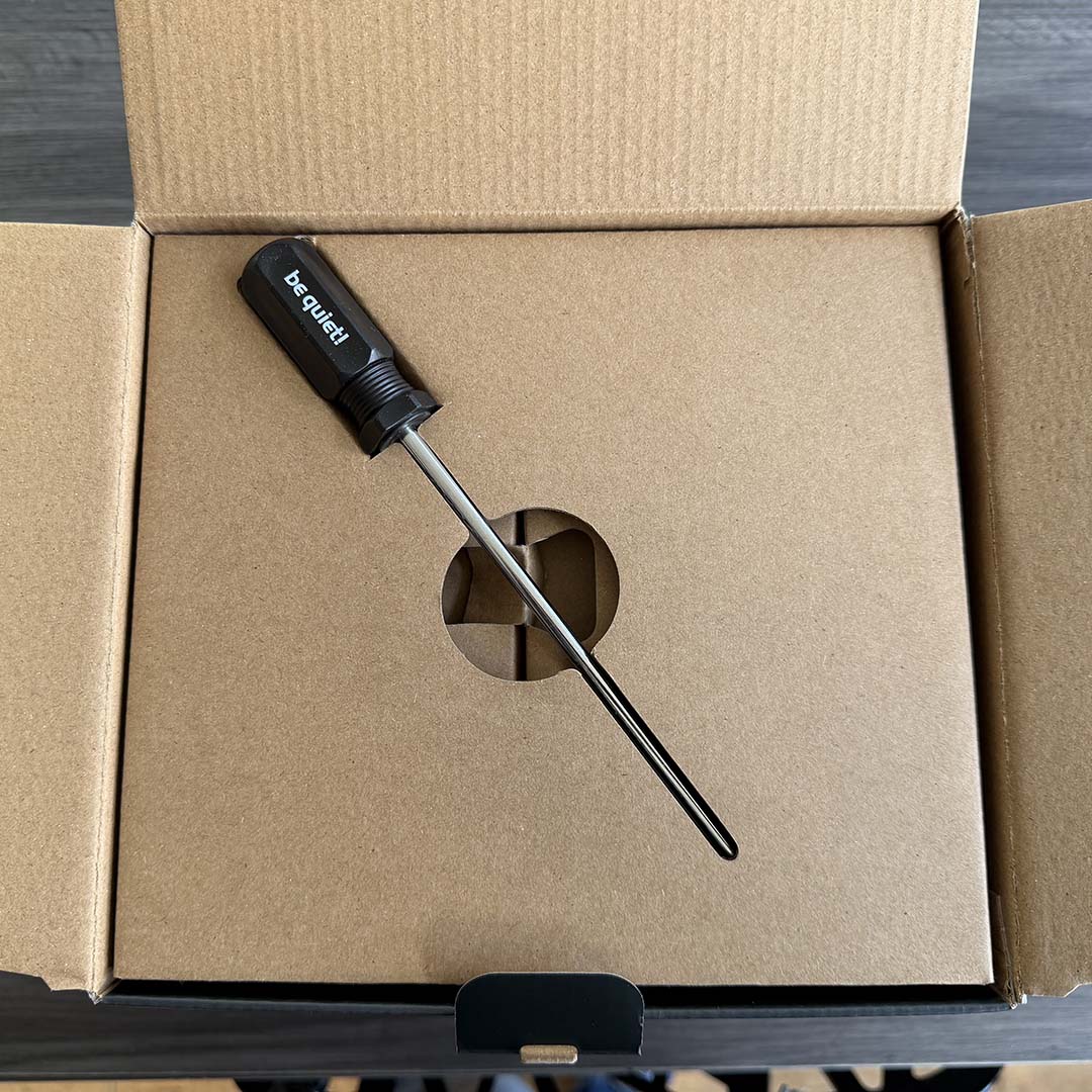 be quiet! Dark Rock Pro 6 open box showing screwdriver