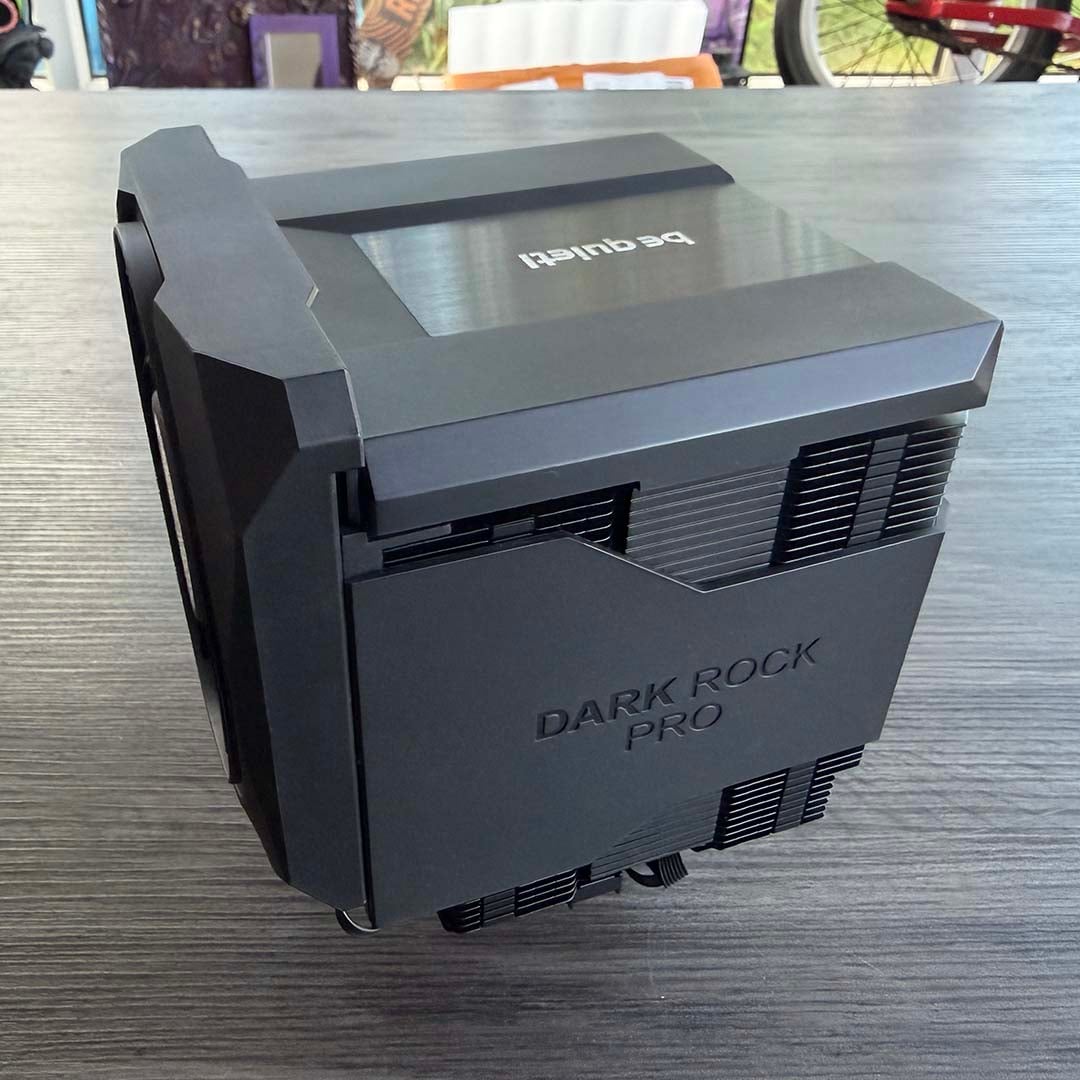 be quiet! Dark Rock Pro 6 120mm front fan raised