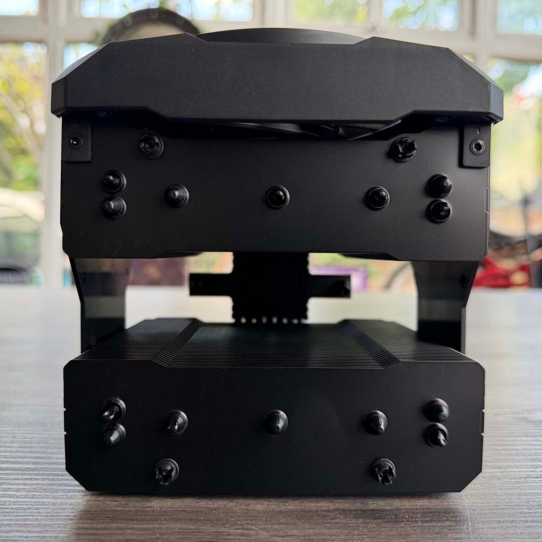 be quiet! Dark Rock Pro 6 installation screws in centre