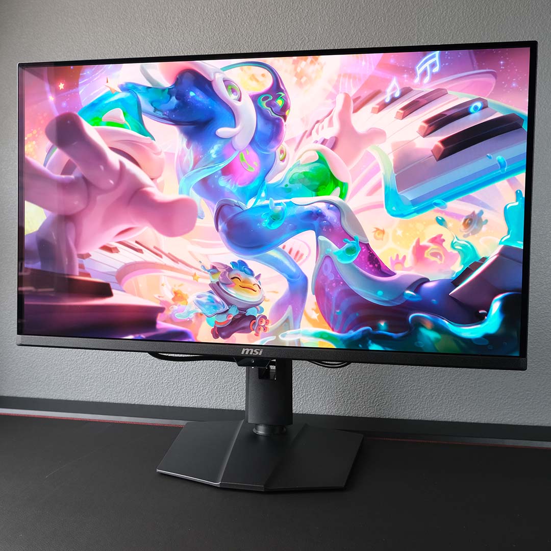 The MSI MPG 322UR QD-OLED X24 displaying artwork from League of Legends.