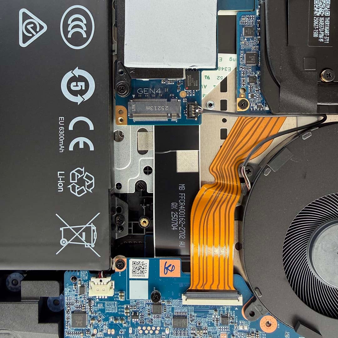 PCSpecialist Ionico 16 D internals - spare M.2 SSD slot