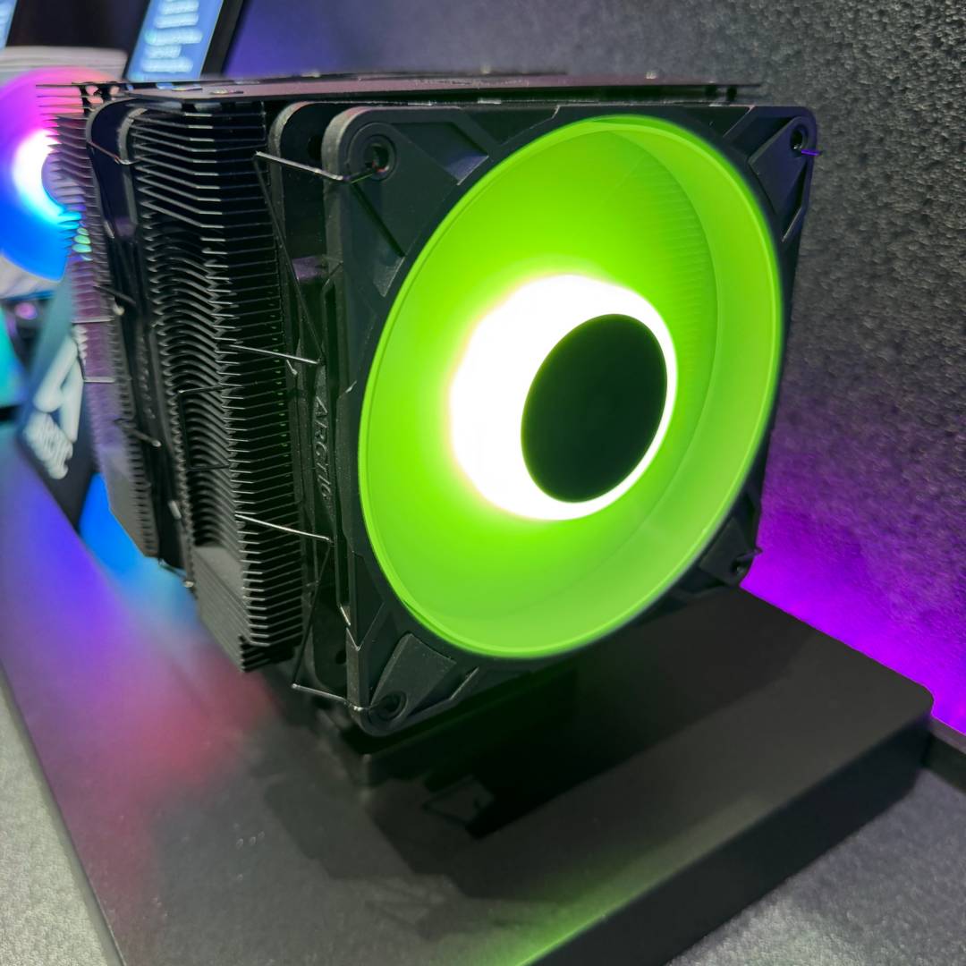 Arctic Freezer 61 - Green RGB.