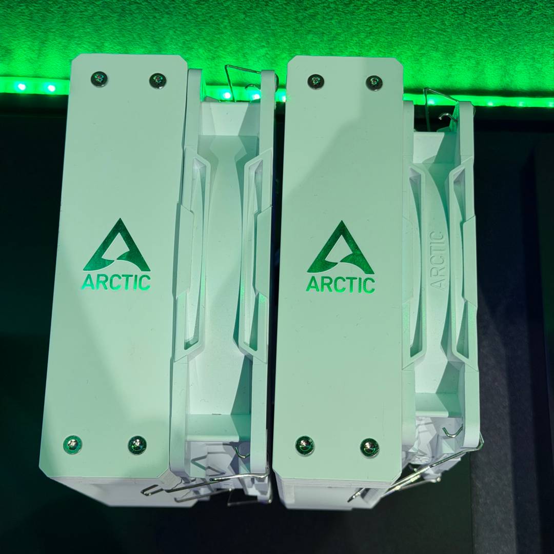 Arctic Freezer 61 - white top.