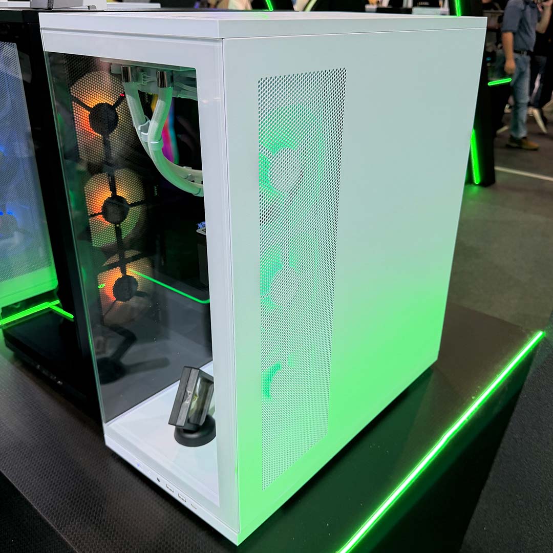 A side-on view of the Montech TG3's rear panel.