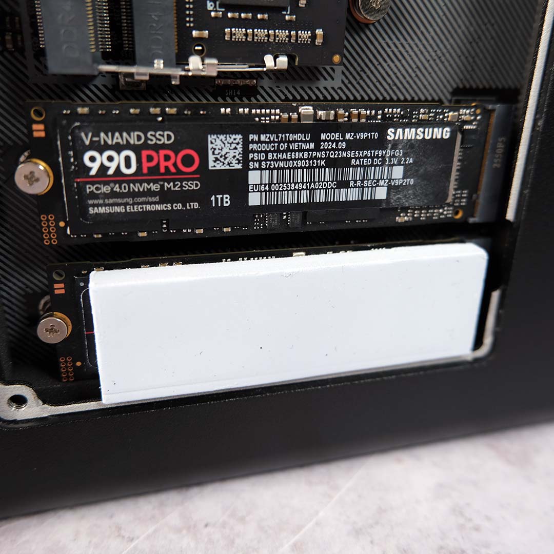 A close-up of M.2 SSDs inside the Ugreen NASync DXP4800 GT.