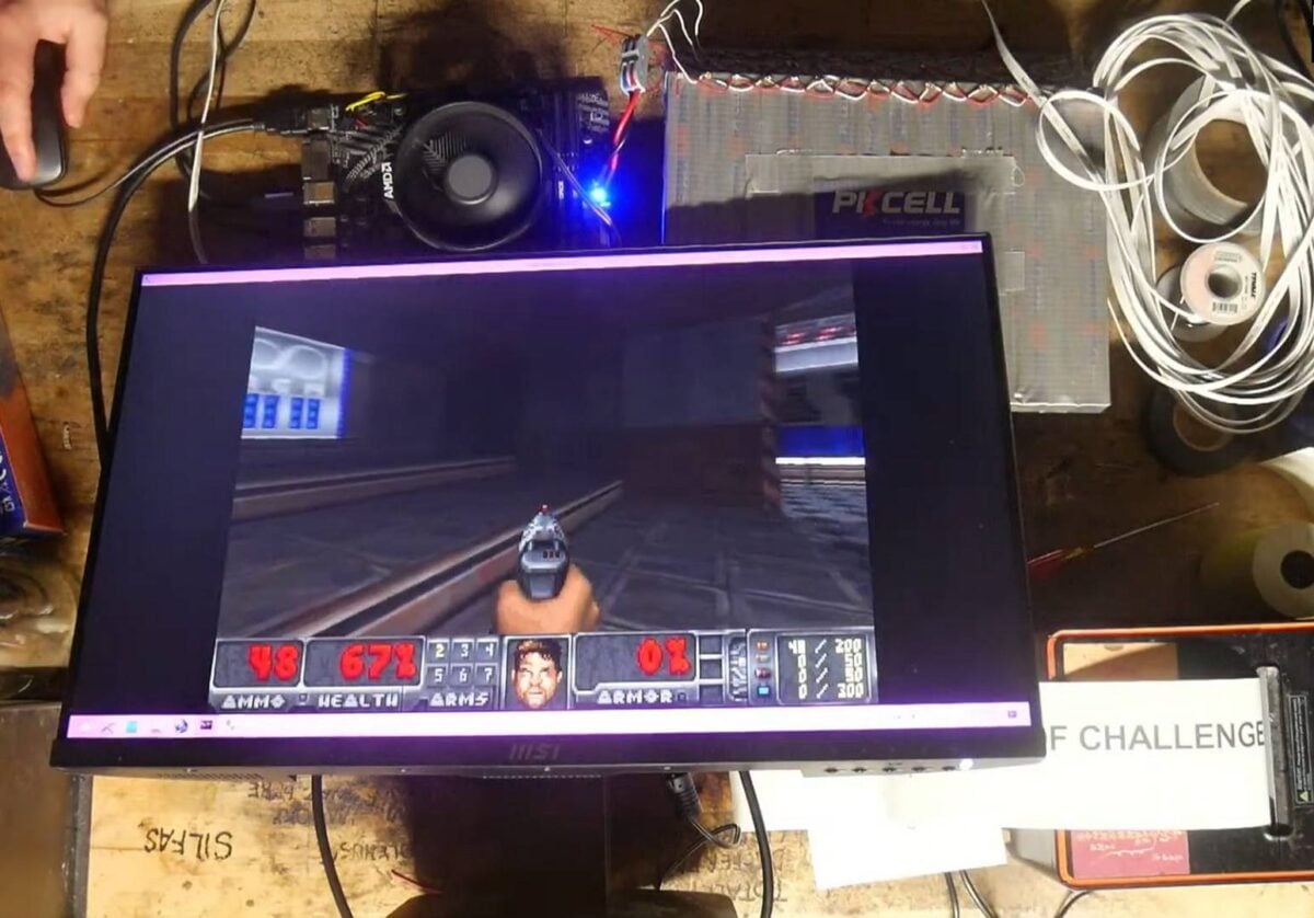 AA battery powered PC mod running FreeDoom.