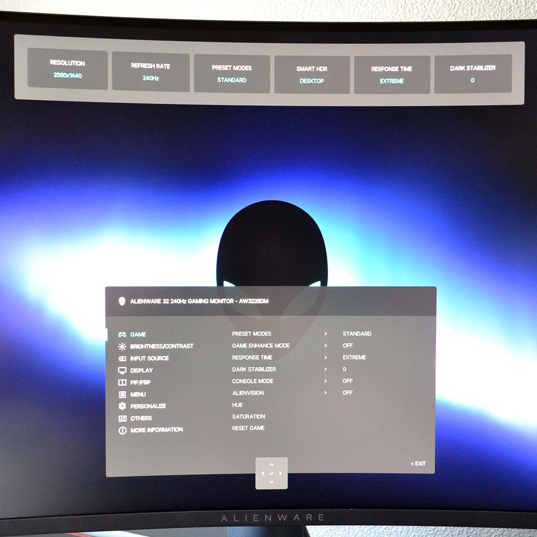 The Alienware AW3226DM displaying its OSD.