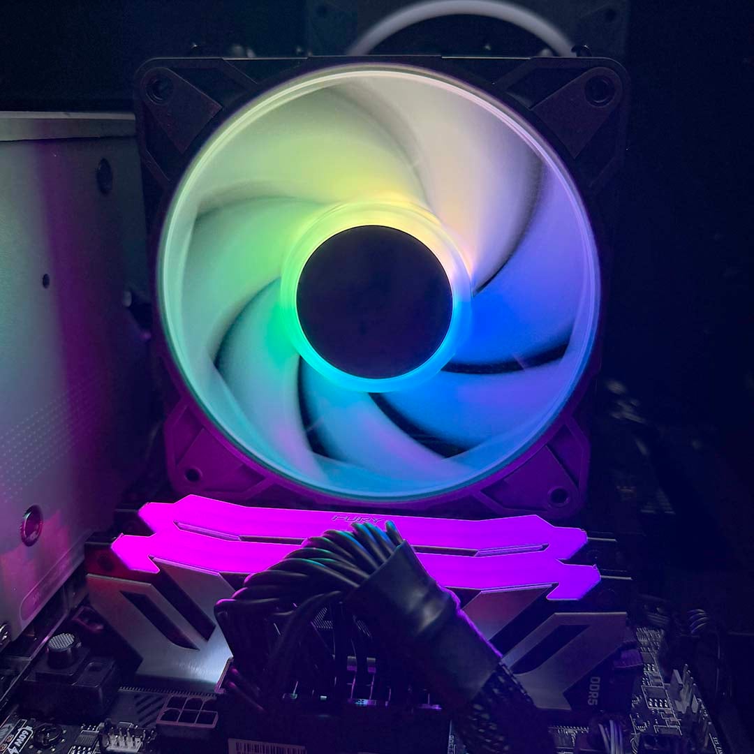 Arctic Freezer 36-S A-RGB installed in motherboard