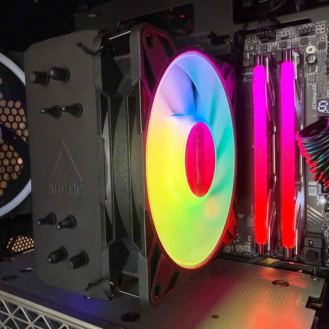 Arctic Freezer 36-S A-RGB installed in motherboard