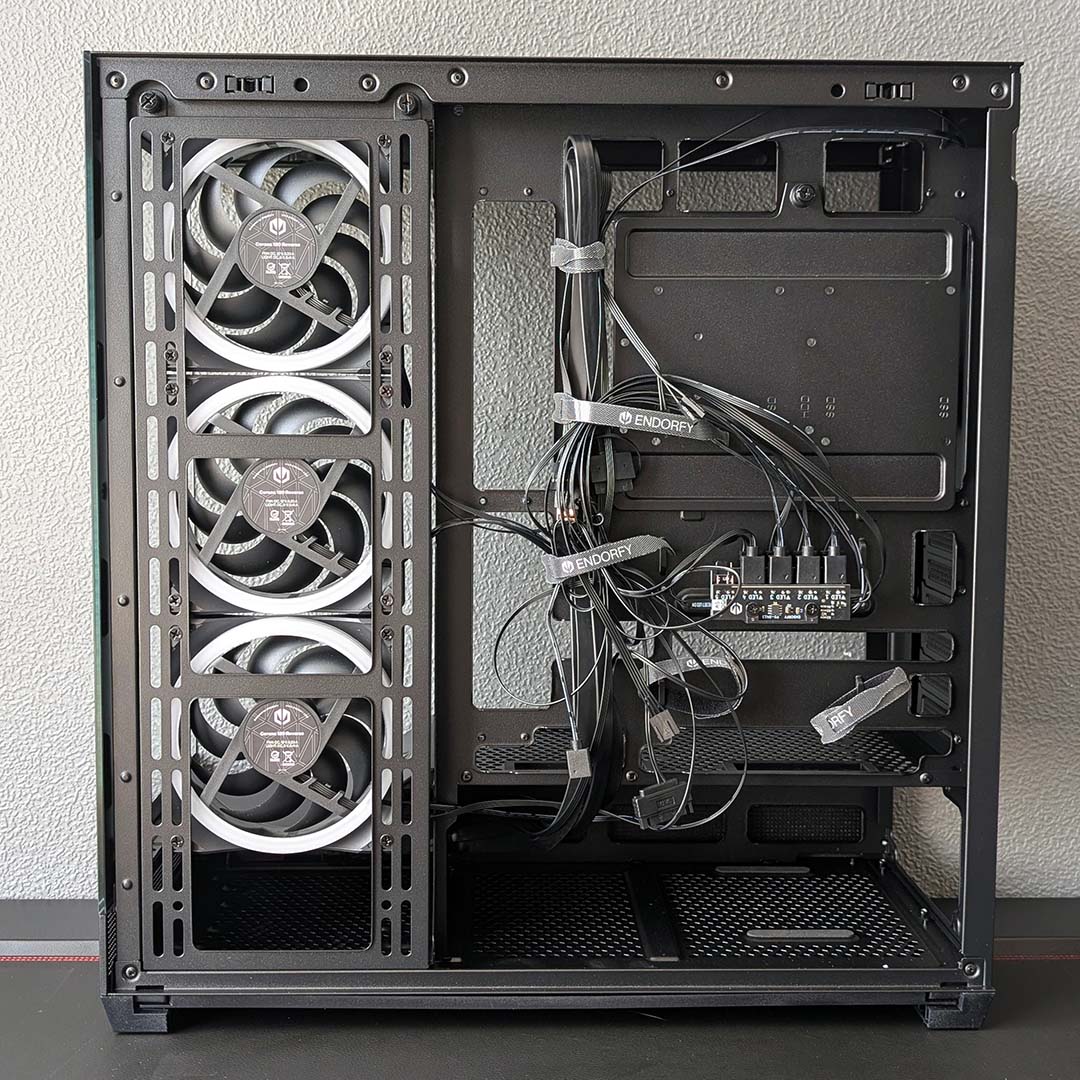 The rear of the Endorfy Fishtank 6000 Corona, side panel removed.