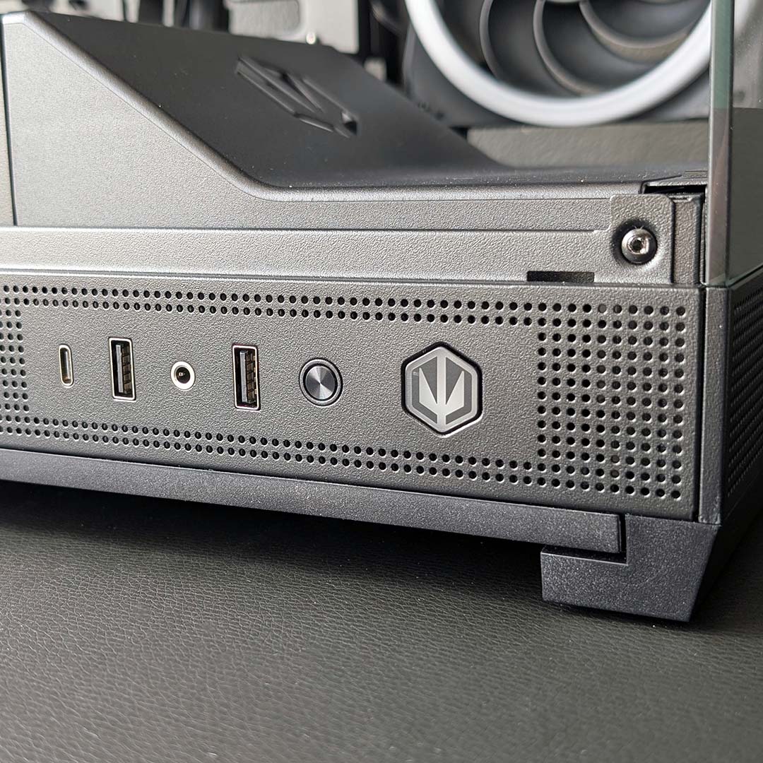 A close-up of the power button and USB connections on the Fishtank 6000 Corona.