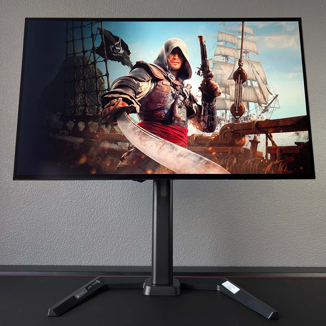 Assassin's Creed Black Flagh Resynced key art, displaying on the iiyama G-Master GOB2701QSC-B1.