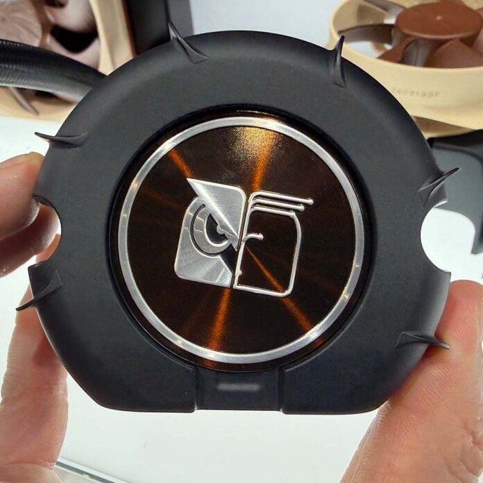 A close-up of the pump header on the Noctua NL-LC1.