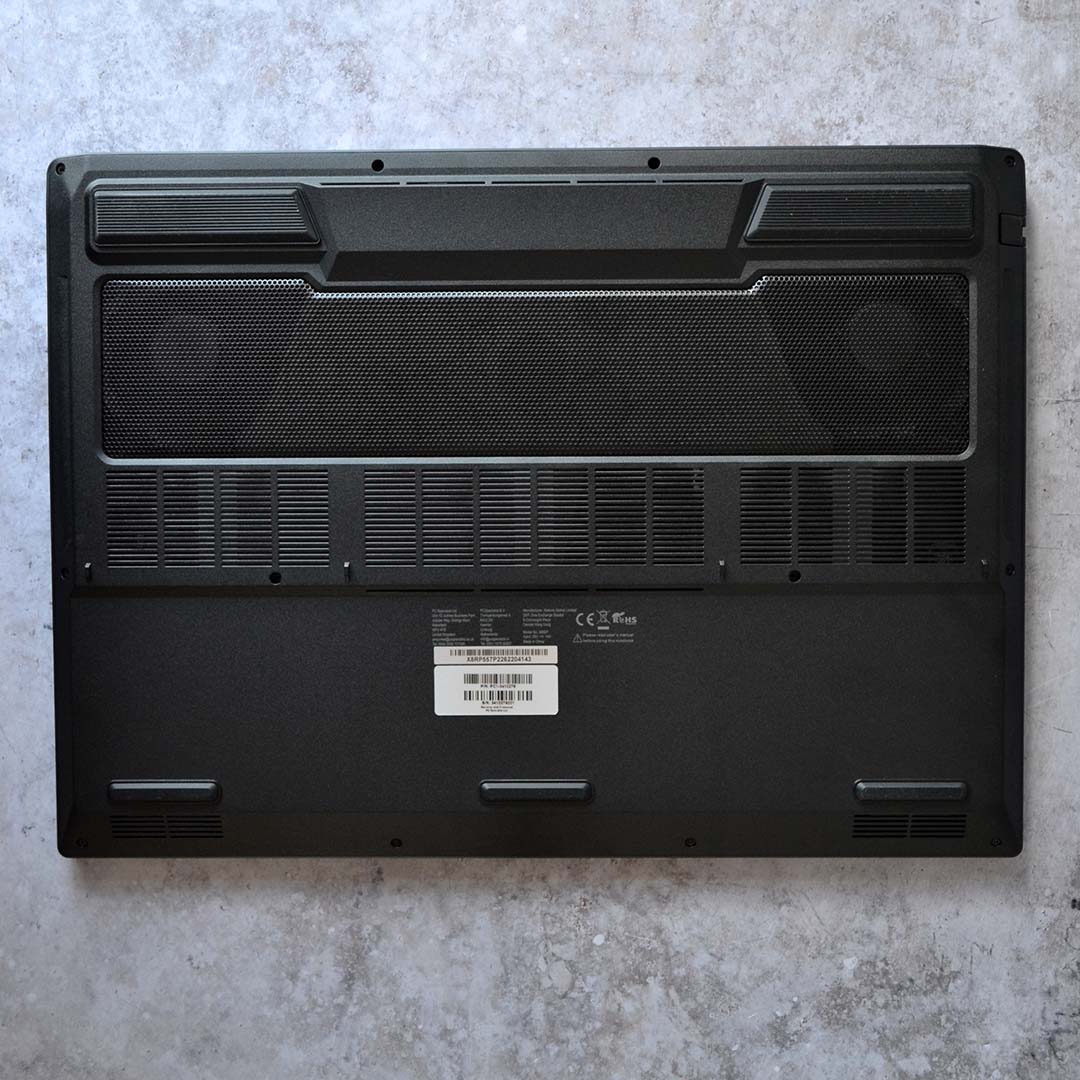 The PCSpecialist Ionico 18's underside.