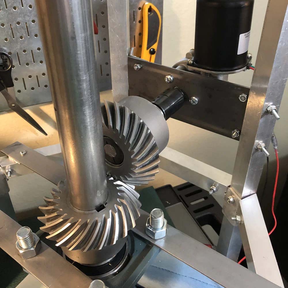 Gears inside the rotating PC.