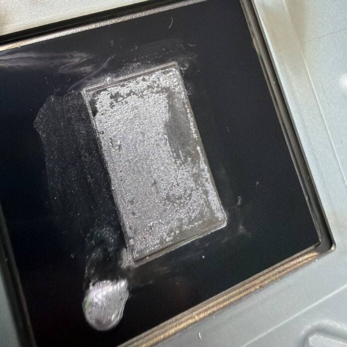 PlayStation 5 liquid metal problem.