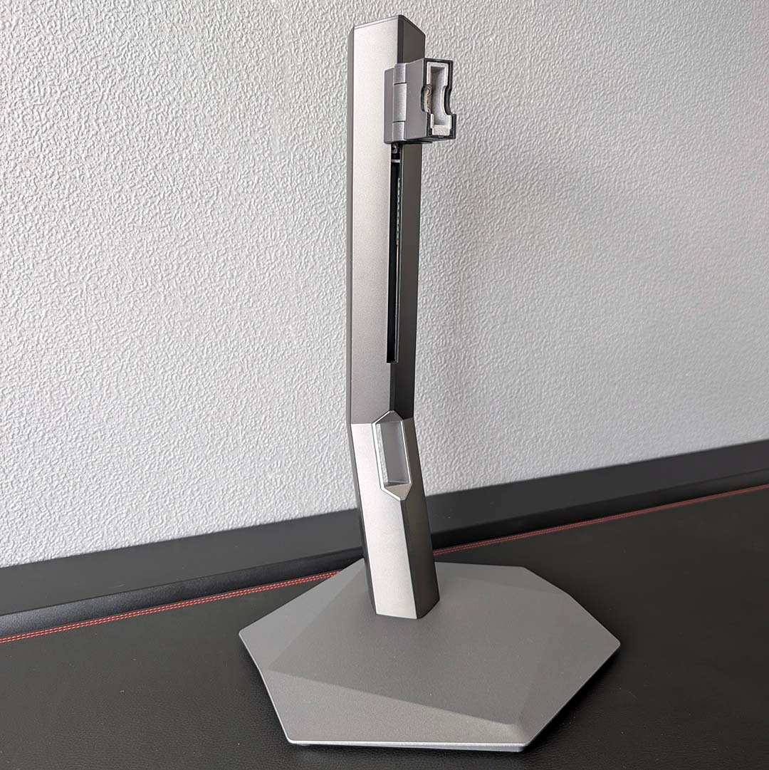 The neck and base forming the AOC Agon Pro AGP277QKDC's stand.