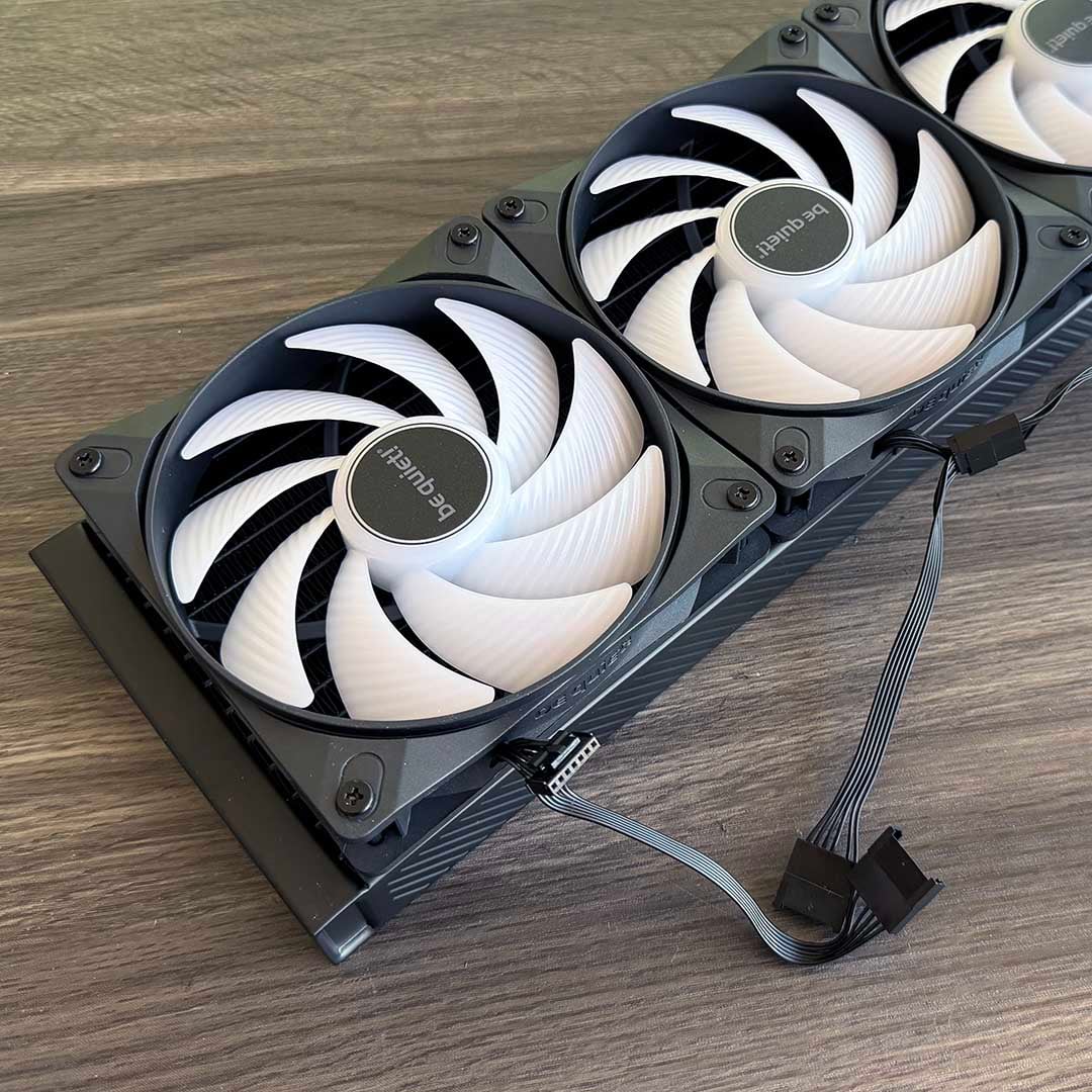 be quiet! Light Loop IO LCD fan cables