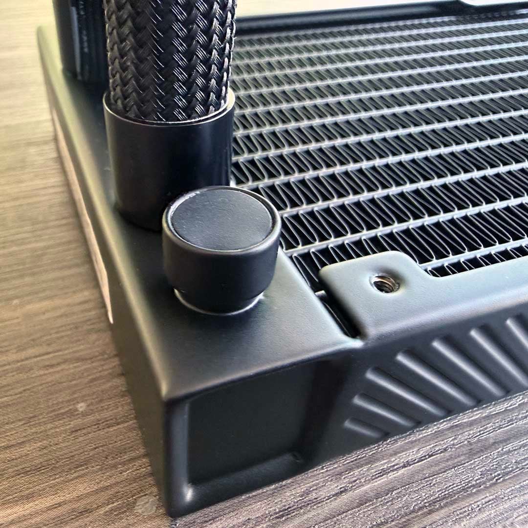 be quiet! Light Loop IO LCD fill port