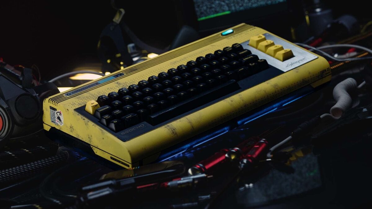 Commodore 77 full machine from left