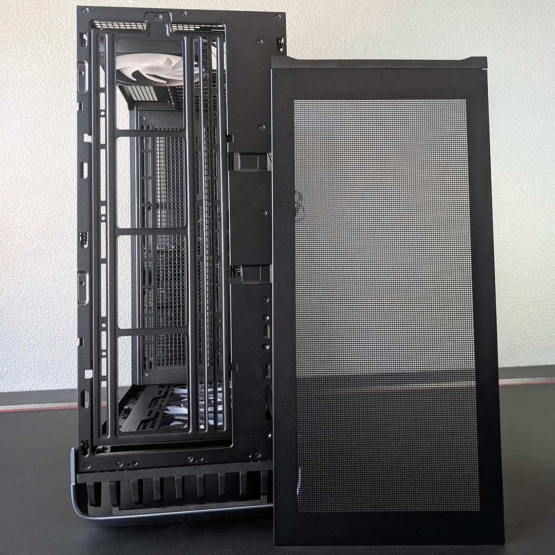 The top panel of the InWin Covalent, removed.