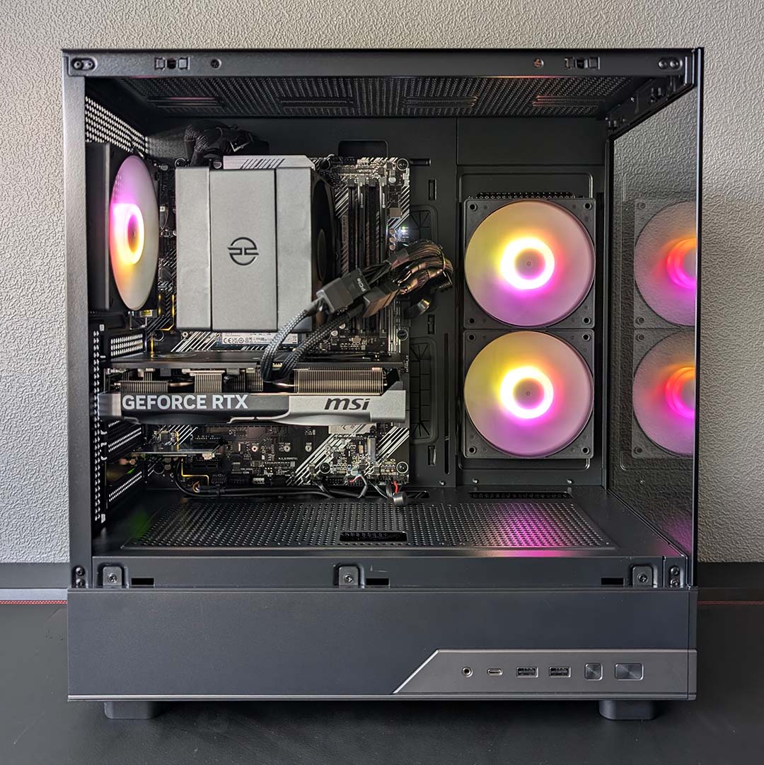A view of the PCSpecialist Apex Ultra's main chamber, side panel removed.