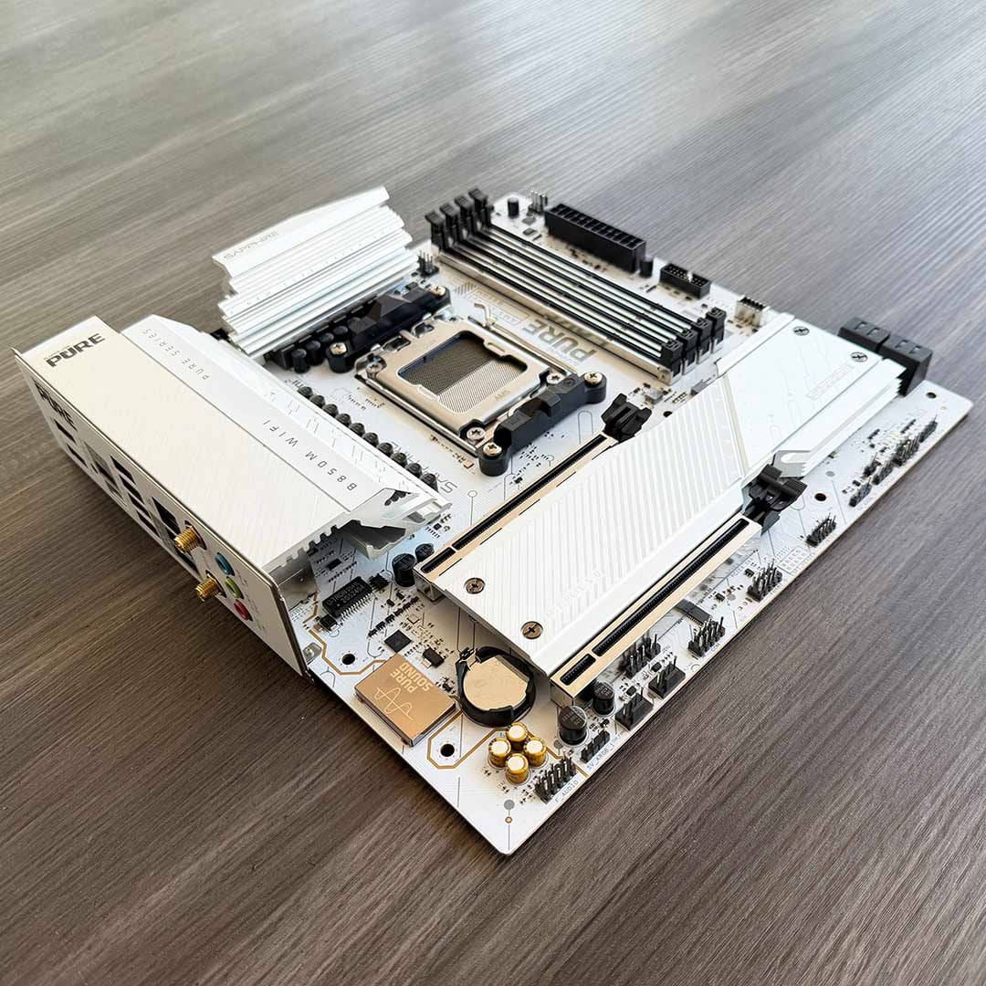 Sapphire Pure B850M 3/4 angle