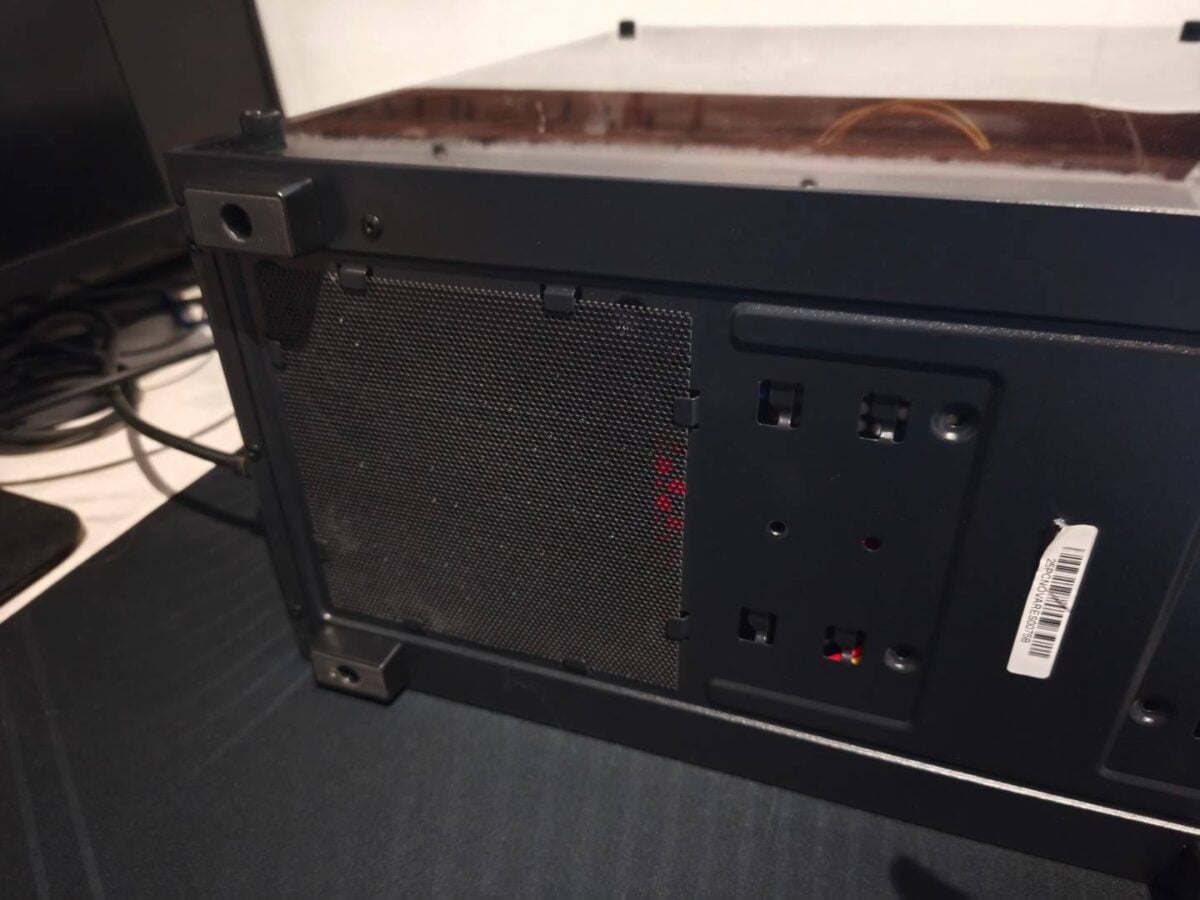 How to clean your PC - PSU filter on.