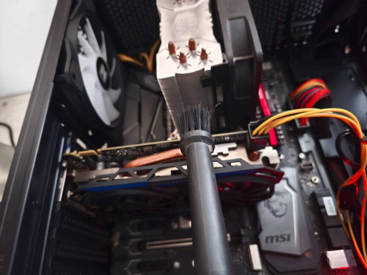 How to clean your PC - air blower.