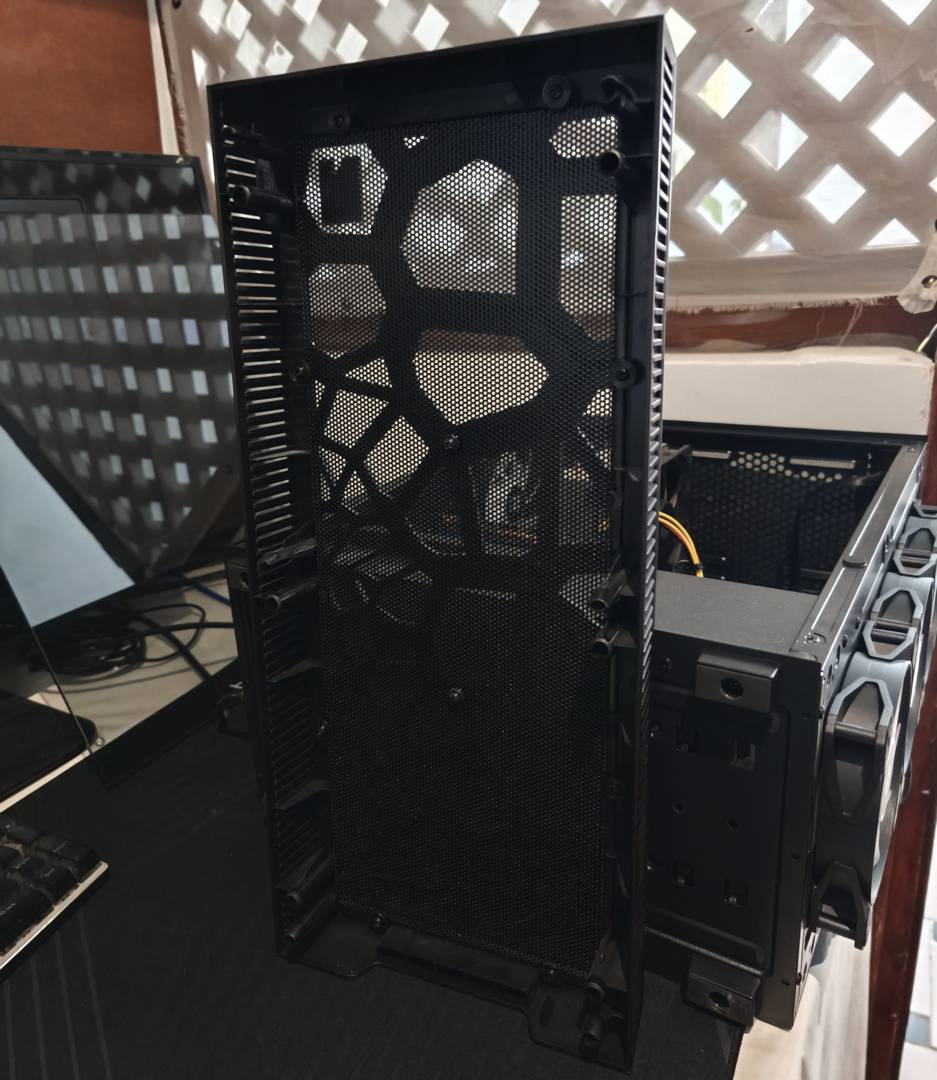 How to clean your PC - built-in filter.