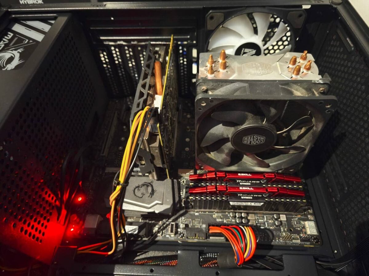 How to clean your PC - inside.