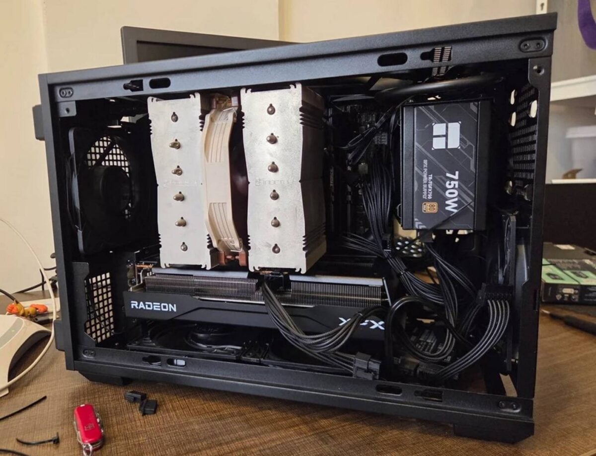 Noctua cooler.