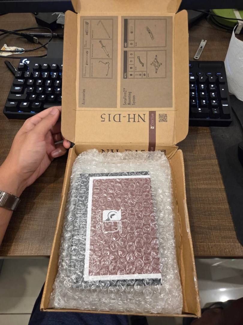 Noctua cooler mounting kit package.