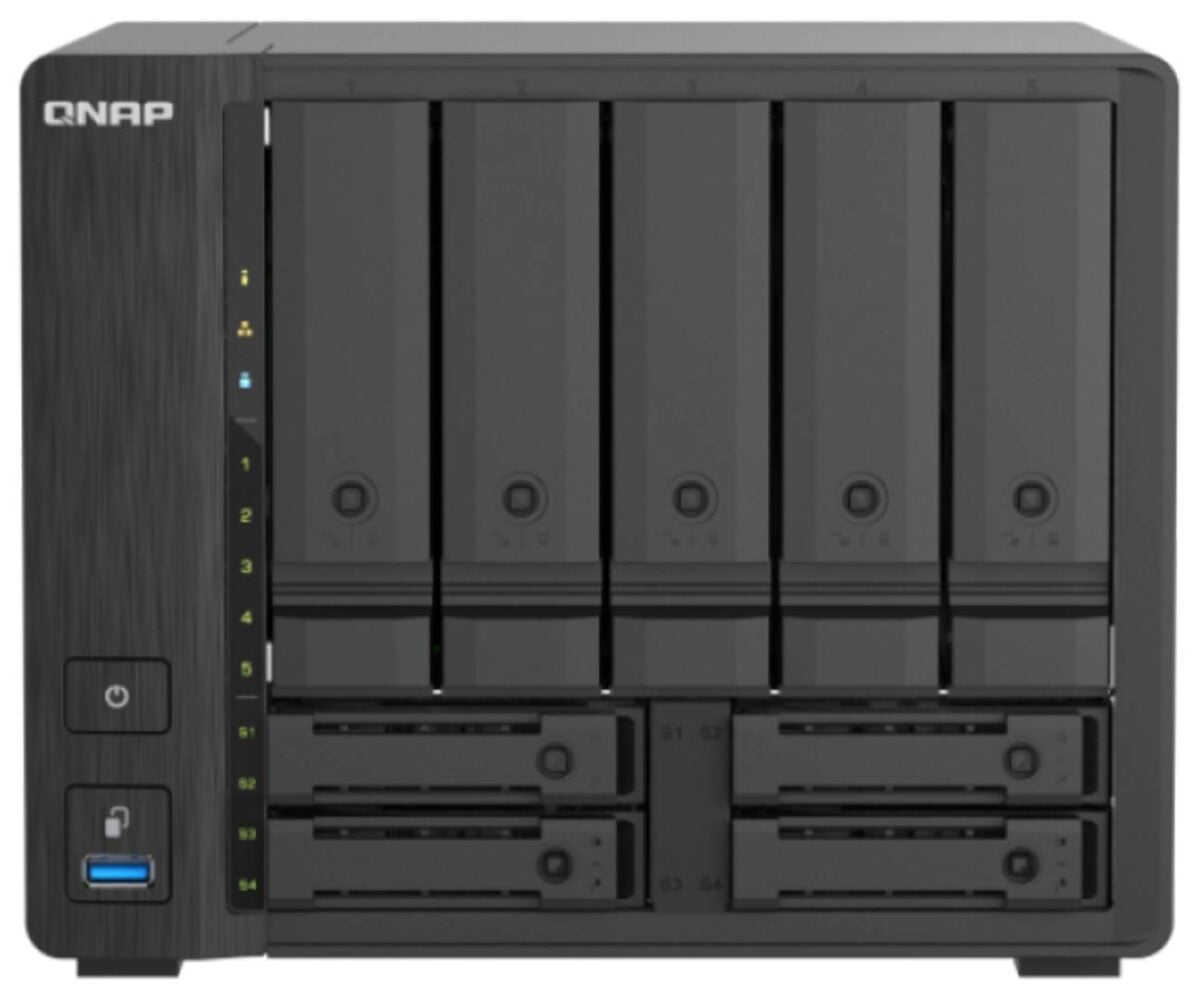 QNAP TS-h966TX - front.
