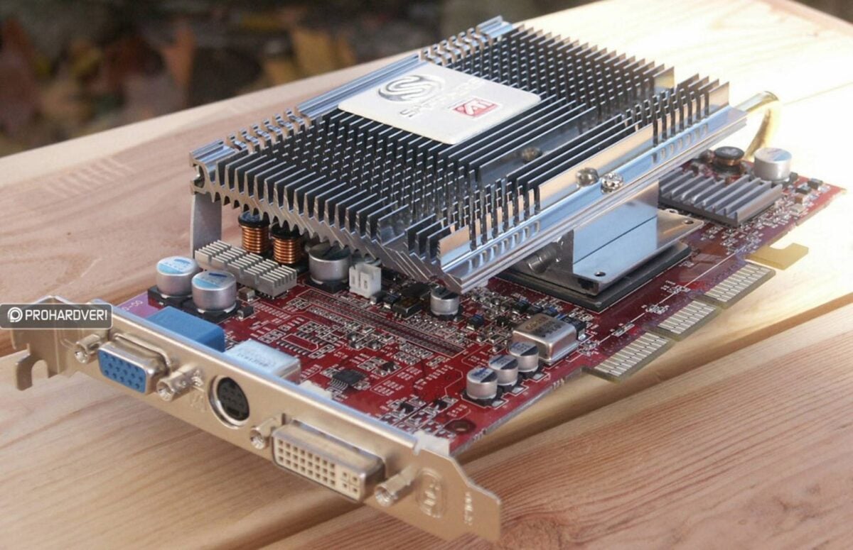 Sapphire Radeon 9800 Atlantis Pro Ultimate Edition.