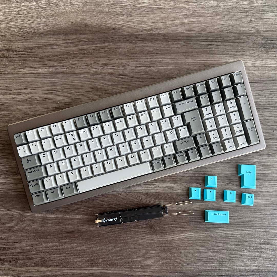 Ducky Cushion 98 with blue keycaps replaced with grey ones