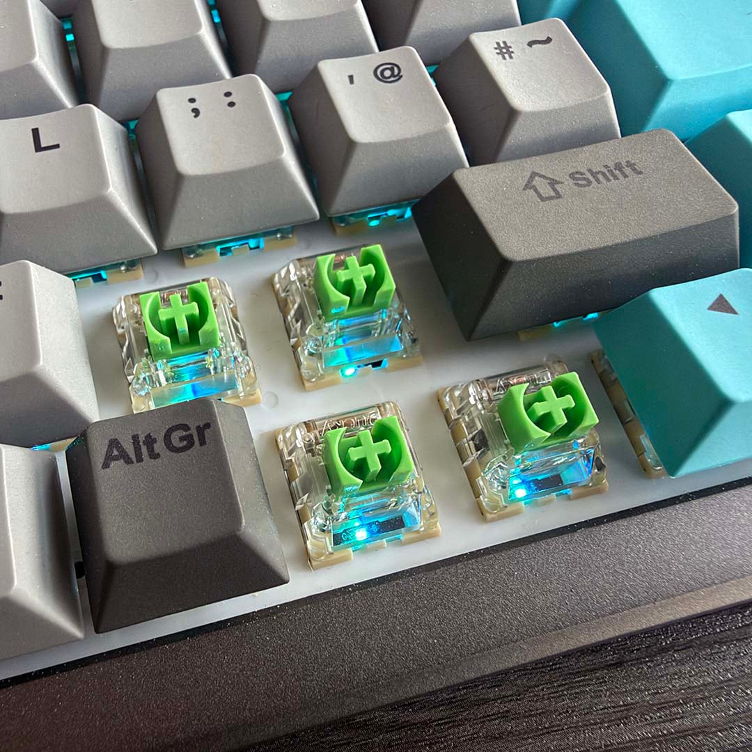 Ducky Cushion 98 Ducky Shush green switches