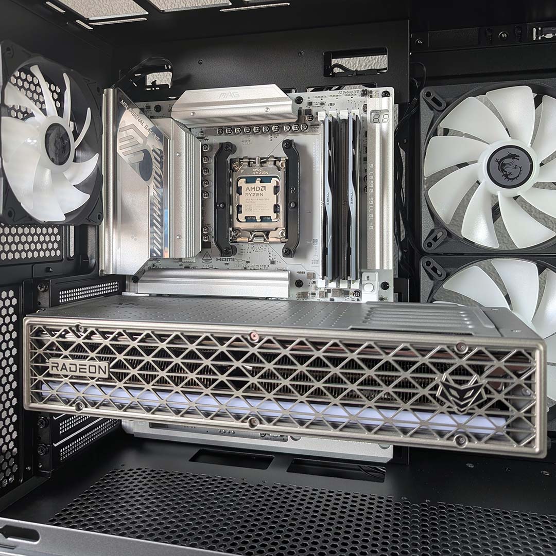The main chamber of the MSI MPG Vixta 300R PZ, with a motherboard, CPU, RAM, and GPU installed.
