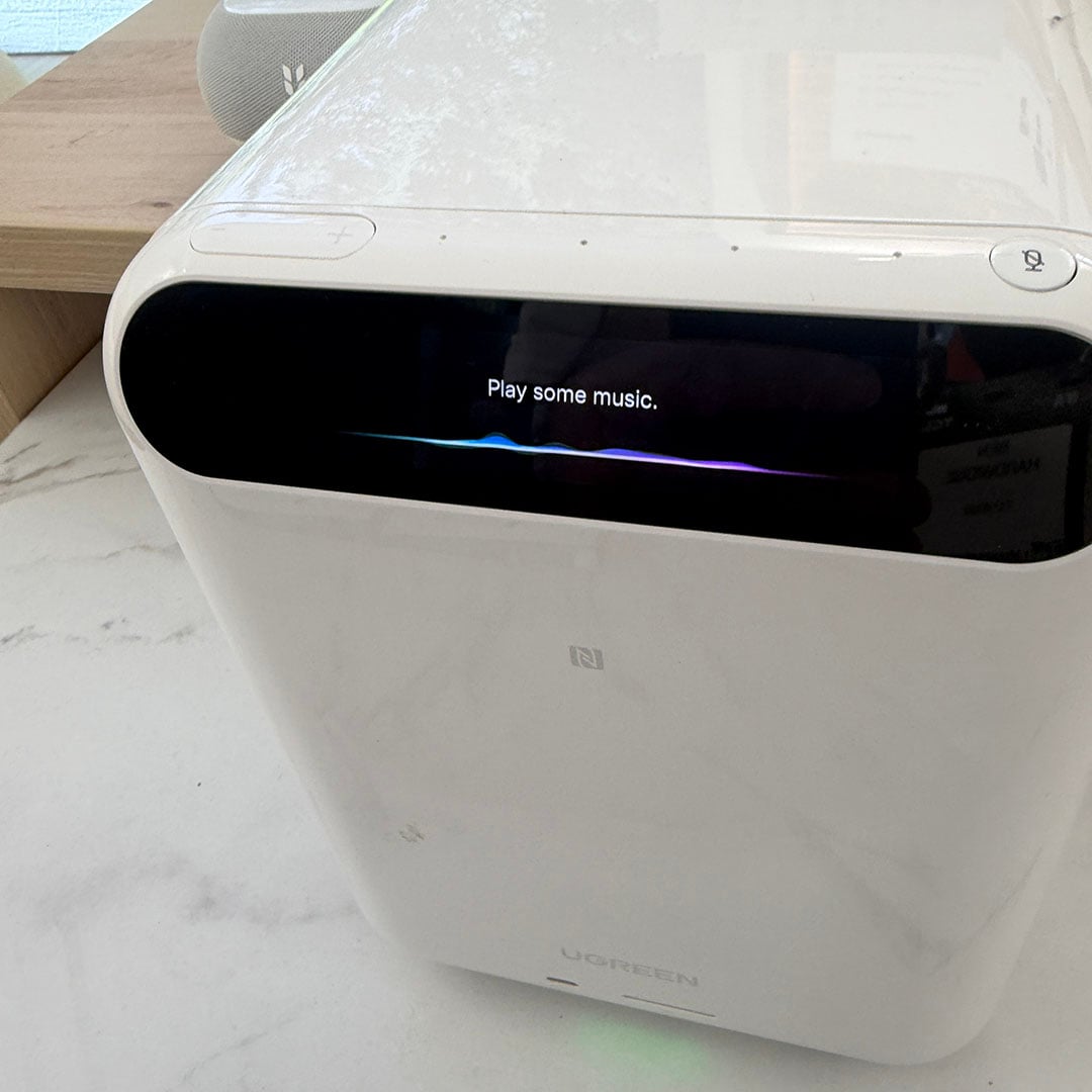 UGREEN HomeAgent HA100 playing music
