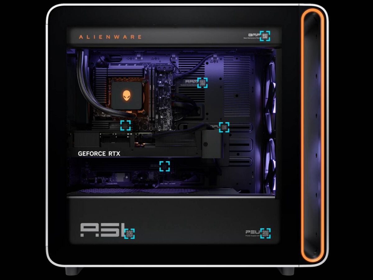 Alienware Area 51 desktop PC - inside.