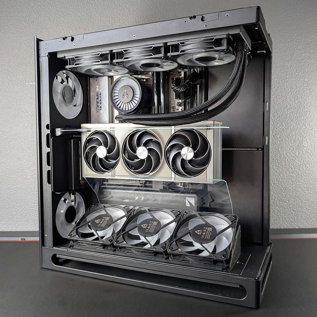 A complete build inside the HAVN HS 360 VGPU.