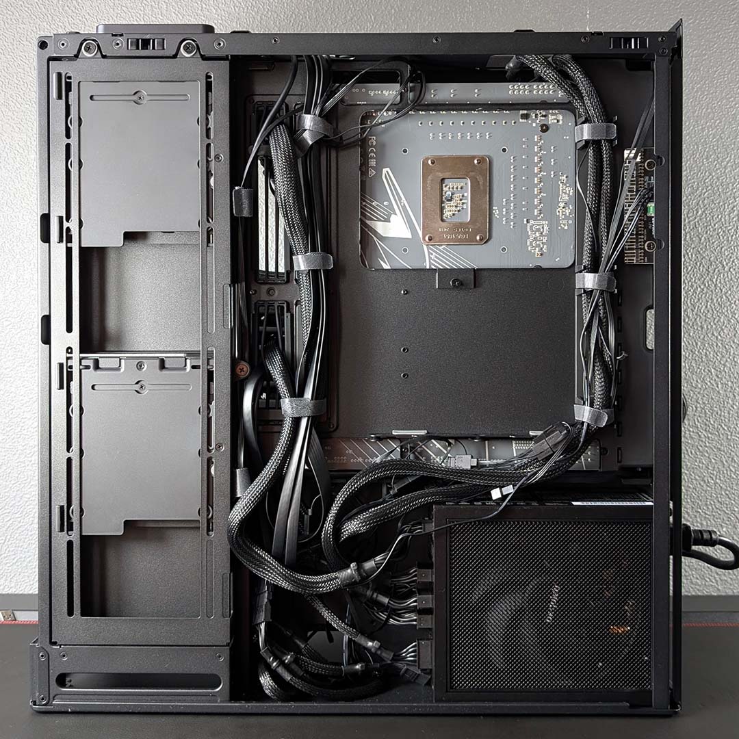 The right chamber of the HAVN HS 360 VGPU, panel removed, cables managed.