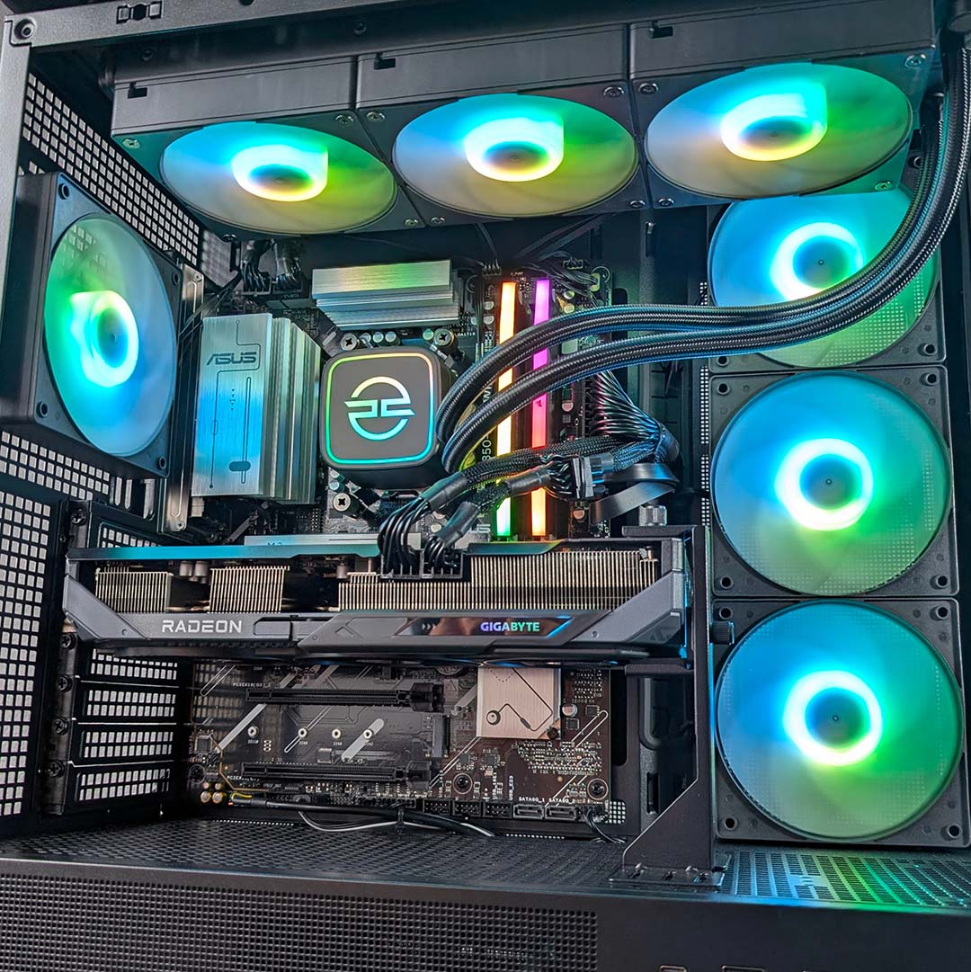 The internal components inside the PCSpecialist Noble Extreme.